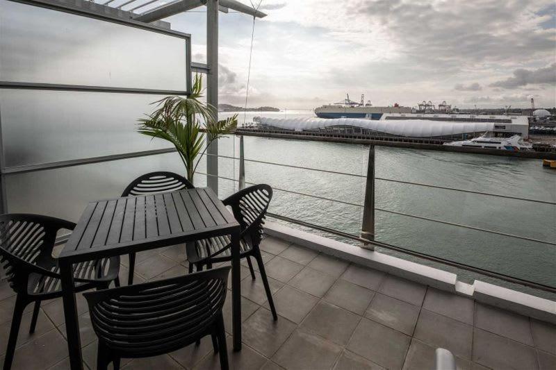 Great Views, 1 Bedroom Apartment On The Waterfront 오클랜드 외부 사진